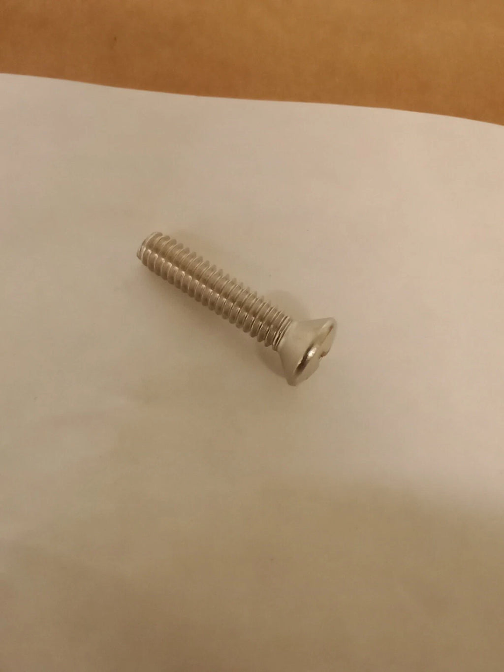 18-4238 SIERRA "LOCK CATCH SCREW" 943218 VOLVO